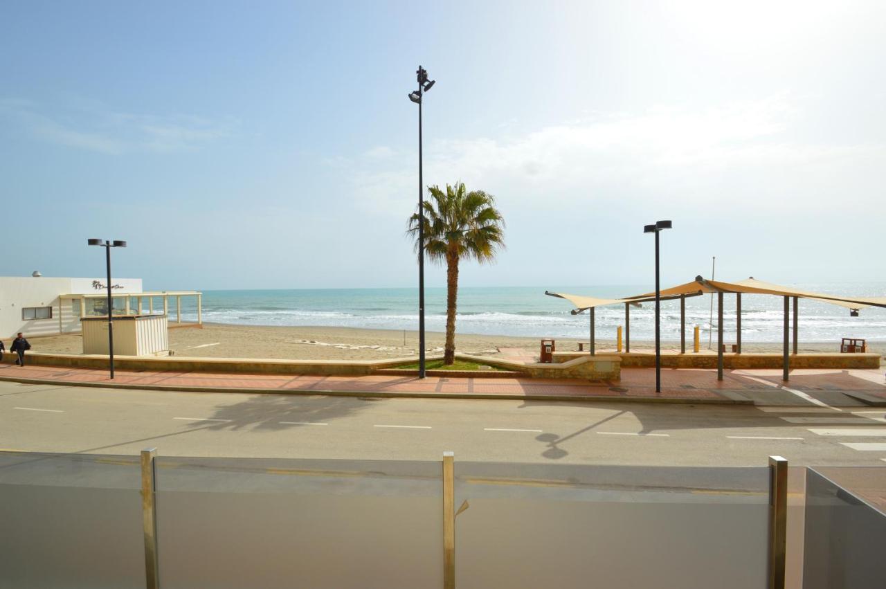 Fuengirola, Primera Linea De Playa Exterior foto